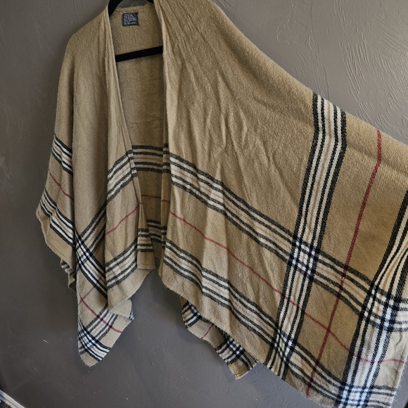 Poncho Blanket Scarf Tan Black Red Plaid One Size Women's Fall Accessory Sweater - Picture 4 of 7